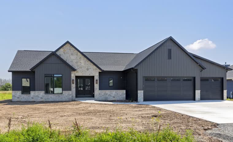 3745 Edwina Drive, De Pere, WI photo 2